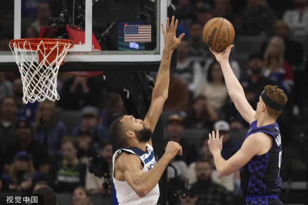 人瞩目的进 人瞩目的进