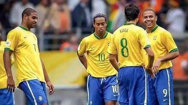 显处于劣势 显处于劣势